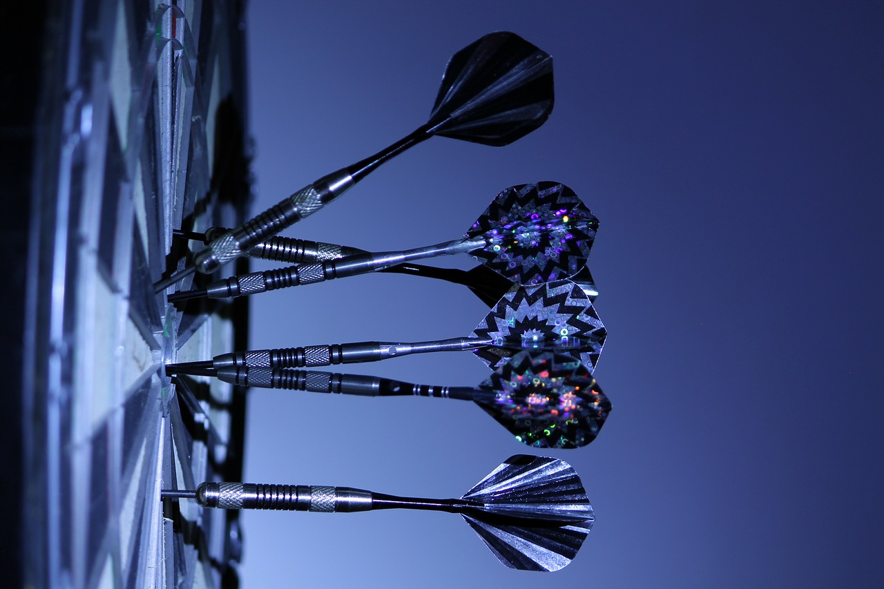 13nhamdich darts 102919 1280